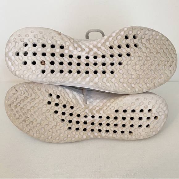 Nike Renew Rival Premium Floral Print Running Shoes - 6 - Picture 9 of 11